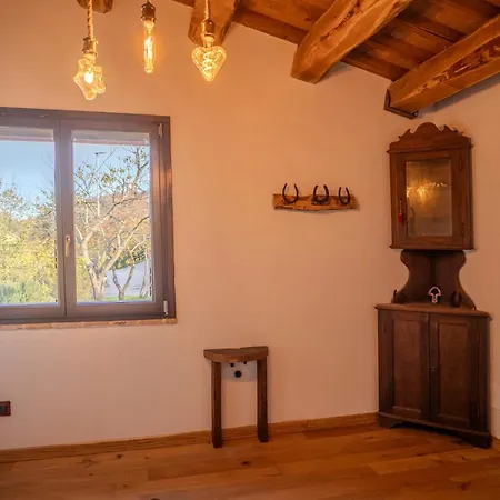 Il Capriccio Del Papa * Genga (Ancona)